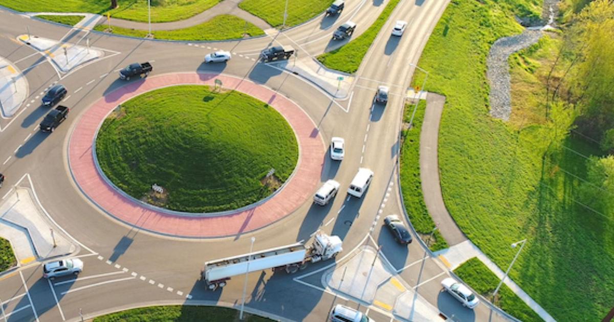 Comment Passer Un Rond Point Au Code De La Route Wizbii Drive Comment Passer Un Rond Point Au Code De La Route Wizbii Drive